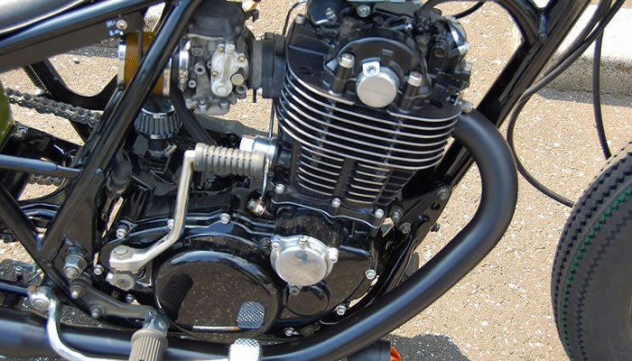 SR400/500 カスタム KICK-BACK