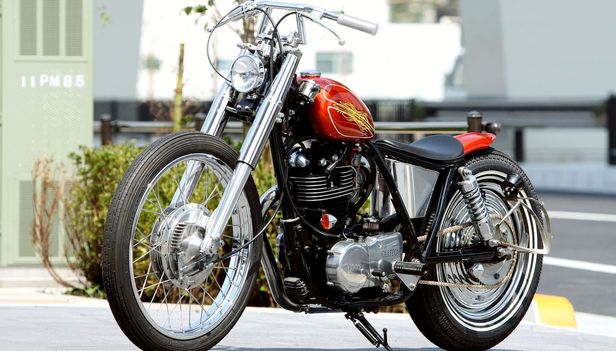SR400/500 カスタム モーターサイクルズ-バーン