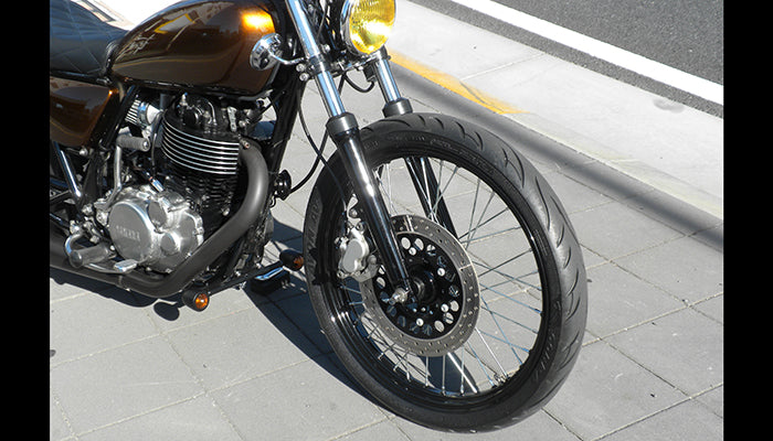 SR400/500 カスタム モーターサイクルズ-バーン
