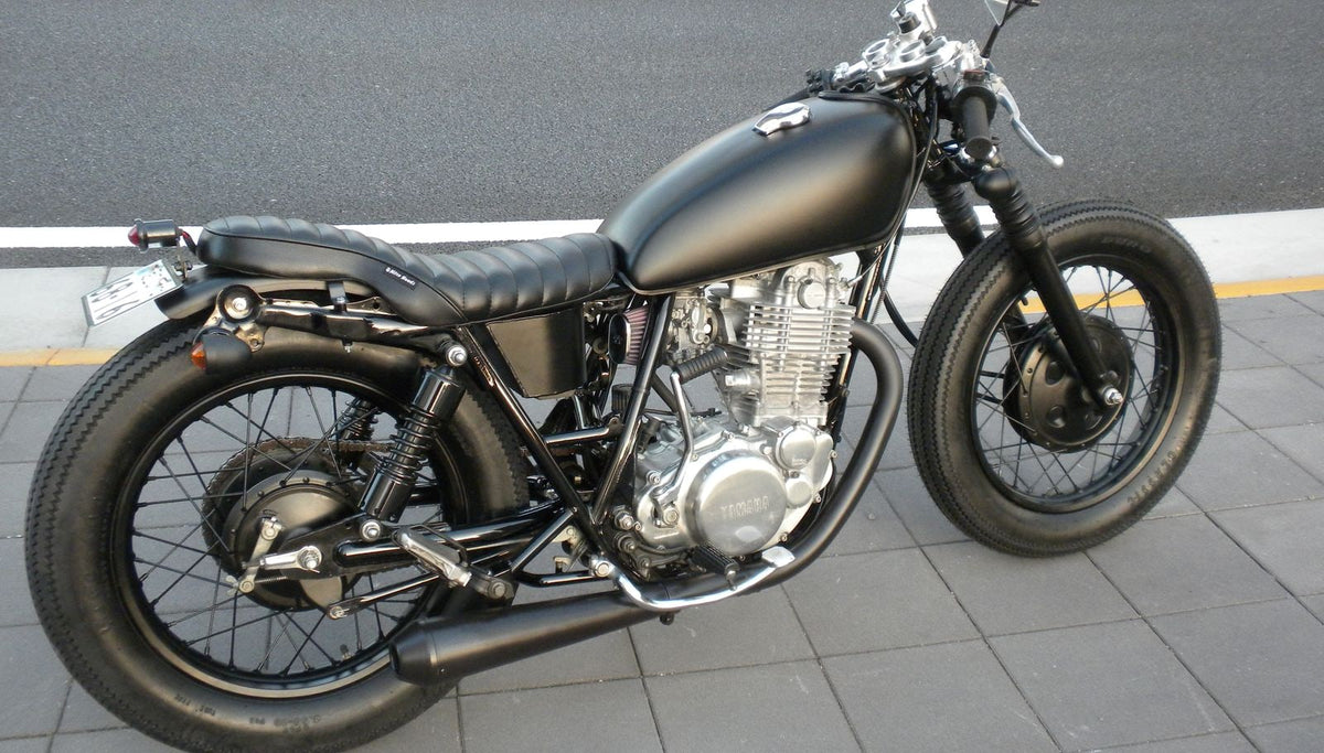 SR400/500 カスタム モーターサイクルズ-バーン