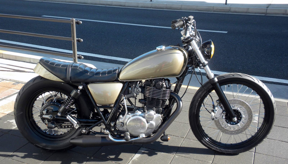 SR400/500 カスタム モーターサイクルズ-バーン