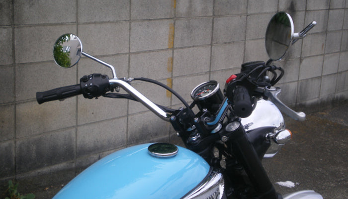 TRIUMPH カスタム LEFT-HAND-MOTOR-GARAGE