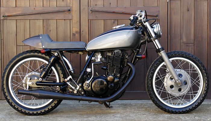 SR400/500 カスタム HOLE-OF-THE-WALL