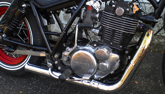 SR400/500 カスタム KICK-BACK