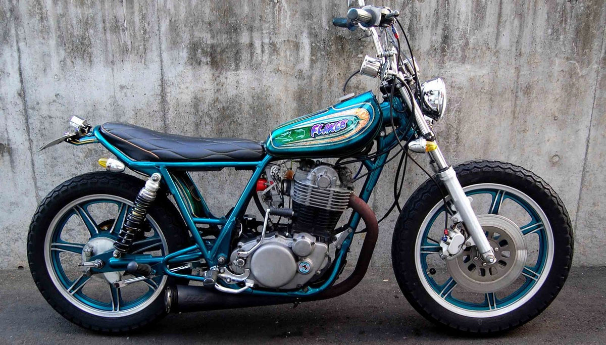 SR400/500 カスタム FLAKES