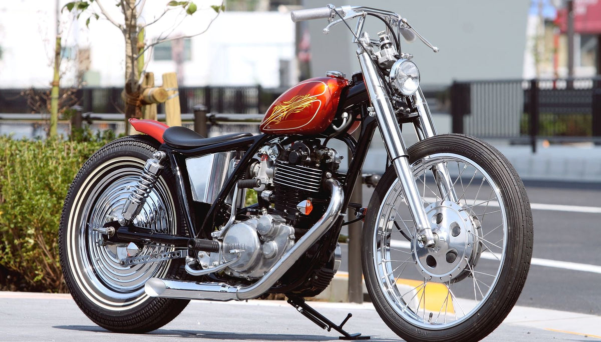 SR400/500 カスタム モーターサイクルズ-バーン