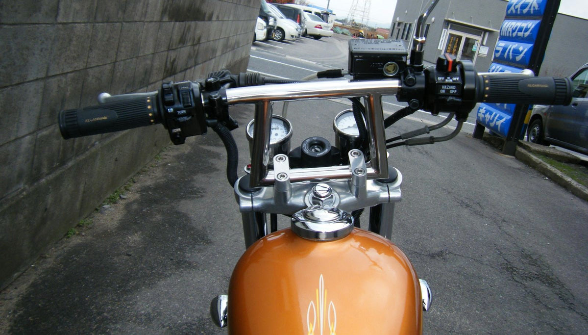SR400/500 カスタム 柏尾自動車