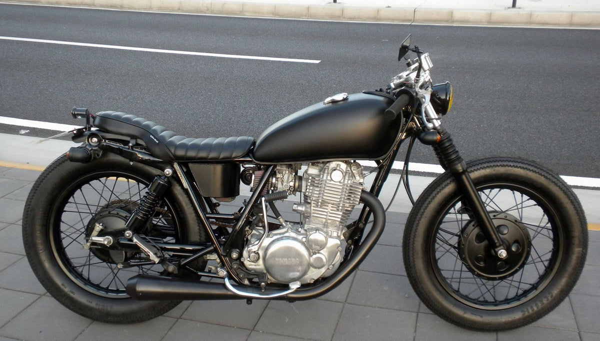 SR400/500 カスタム モーターサイクルズ-バーン