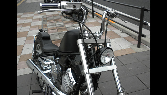 DRAGSTAR カスタム モーターサイクルズ-バーン