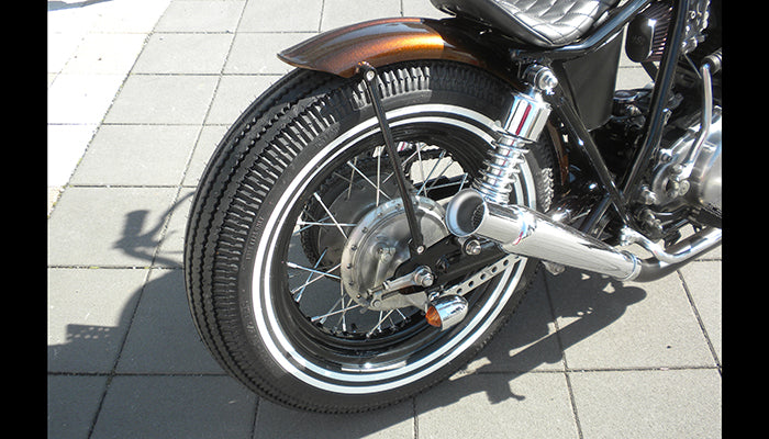 SR400/500 カスタム モーターサイクルズ-バーン