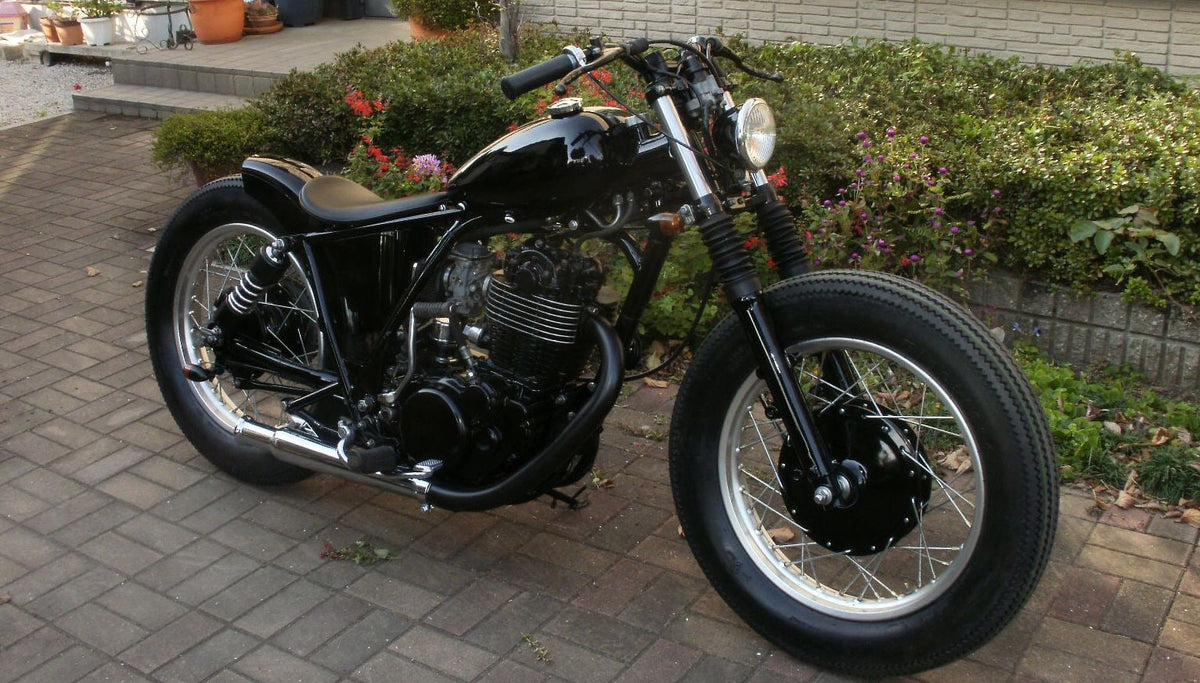 SR400/500 カスタム FACTORY-ARAI