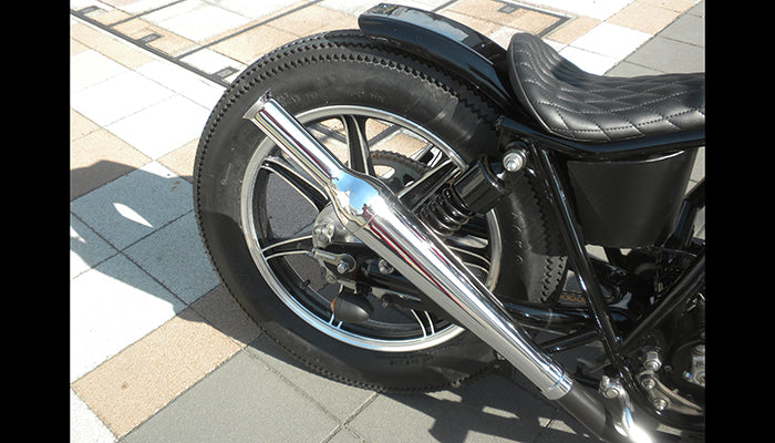 SR400/500 カスタム モーターサイクルズ-バーン