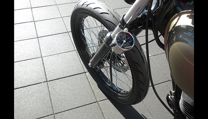 SR400/500 カスタム モーターサイクルズ-バーン
