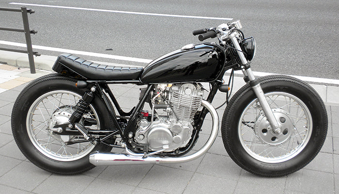 SR400/500 カスタム モーターサイクルズ-バーン