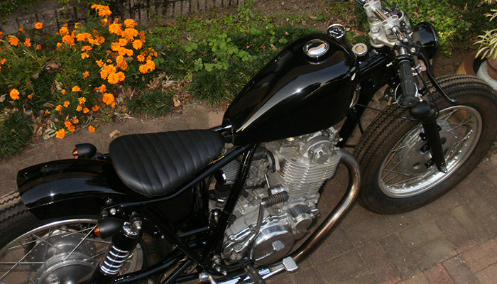 SR400/500 カスタム FACTORY-ARAI