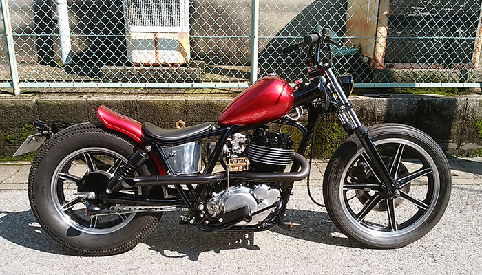 SR400/500 カスタム モーターサイクルズ-バーン
