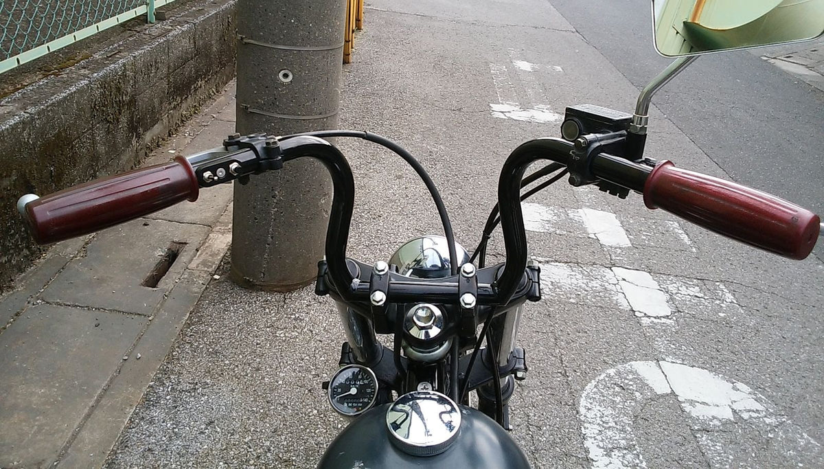 250TR カスタム モーターサイクルズ-バーン