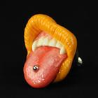 BRATTY LIP NumberBolt /Tongue Piercing /イエロー