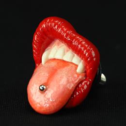 BRATTY LIP NumberBolt /Tongue Piercing /レッド