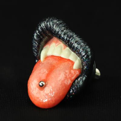 BRATTY LIP NumberBolt /Tongue Piercing /バーレスクブラック