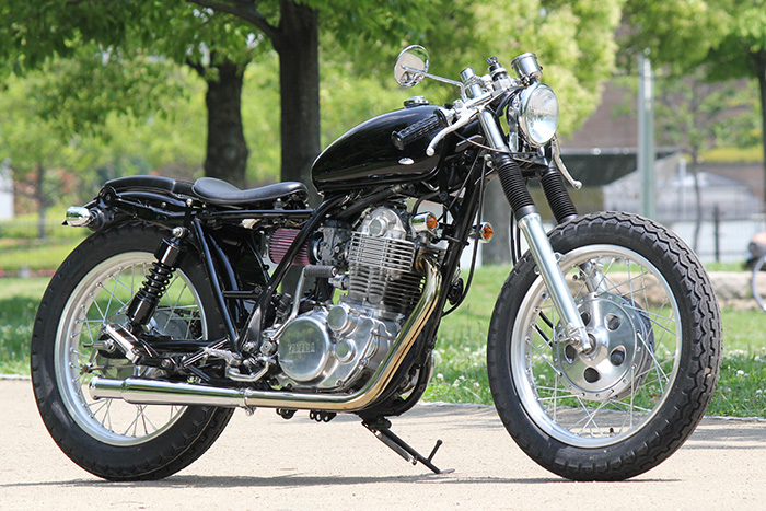 SR400 シート　チョッパー　ソロシート