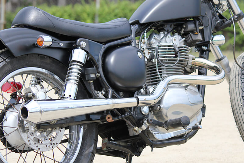 エストレア　キャブ車　純正マフラー エストレア純正マフラーのエキパイ サイレンサー 穴破損無し K396 刻印