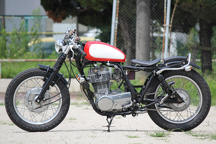 sr400 フロントフェンダー
