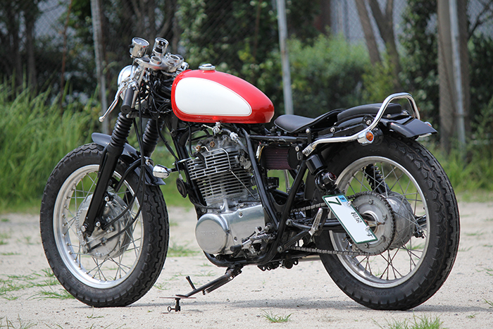 SR400　サイドナンバーステー ガレージT\u0026F サイドナンバーキット\u0026バードゲージテールランプ(スモール