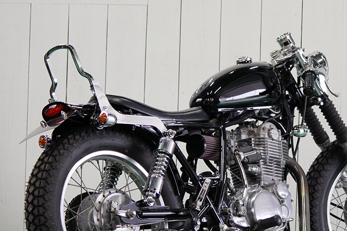 2%er製 SR400 シーシーバー