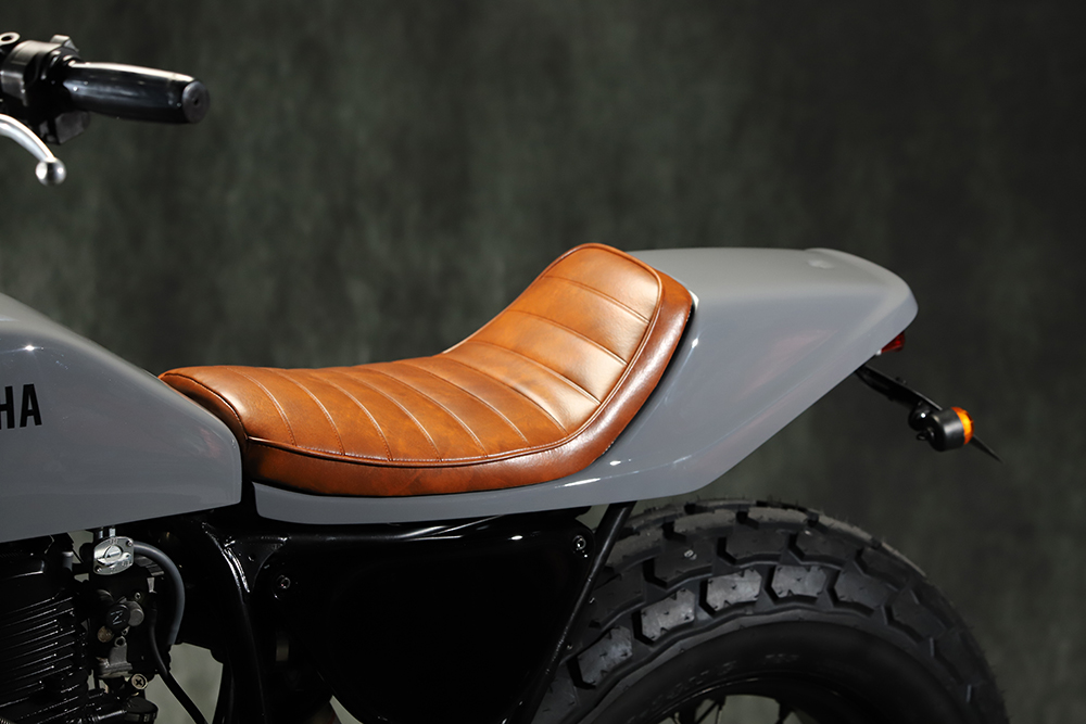 TW200の純正タンク （TW200 TW225 純正タンク ウレタンクリア塗装 