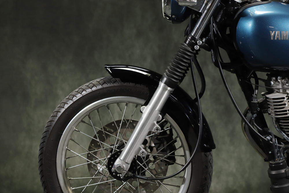 SALE/ サイドウェーブフェンダー　フロント　SR400/500用 SR400⁄500 フロントフェンダーアッパーステー ⁄ 2％er オフィシャル